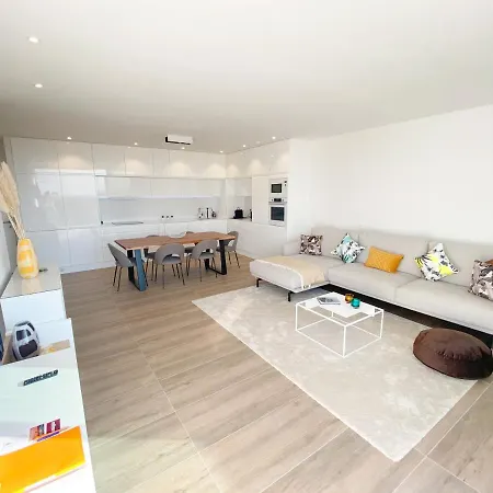 Naranjo 59 - Stunning Three Bedroom Las Colinas Penthouse Apartment *